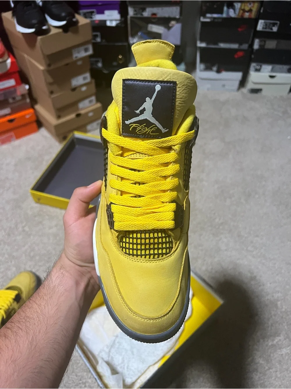 Jordan 4 ‘Lightning’